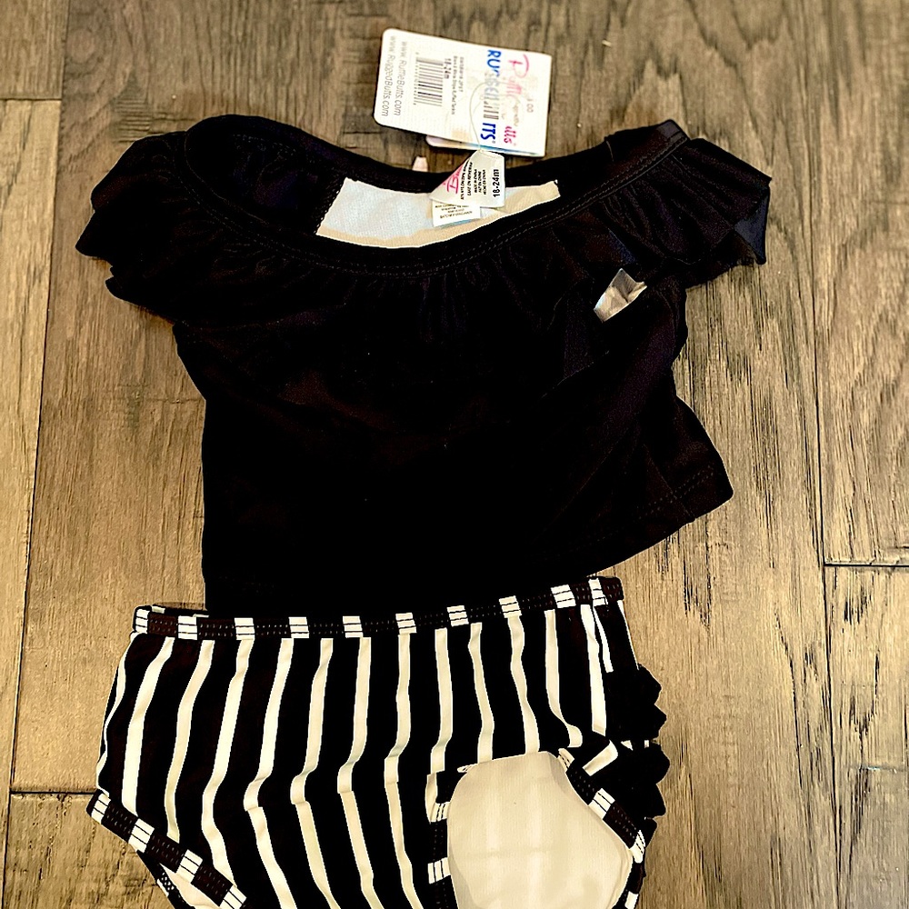 Ruffle Butts 2 pc B&W swimsuit 18-24 mo.